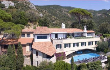 Villa de lujo disponible en Cala Piccola, Italia